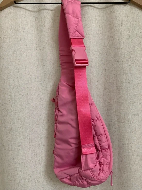 Do Everything in Love Pink Quilted Crossbody Sling Bag Travel New Cord Girly - Picture 5 of 6